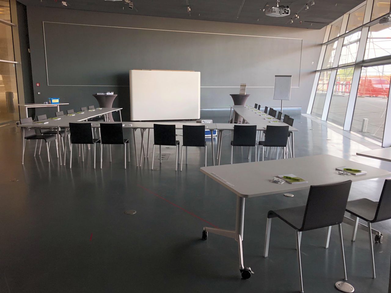 Wolfsburg MICE/ Firmen Incentive Veranstaltungsraum Ideenforum image 2