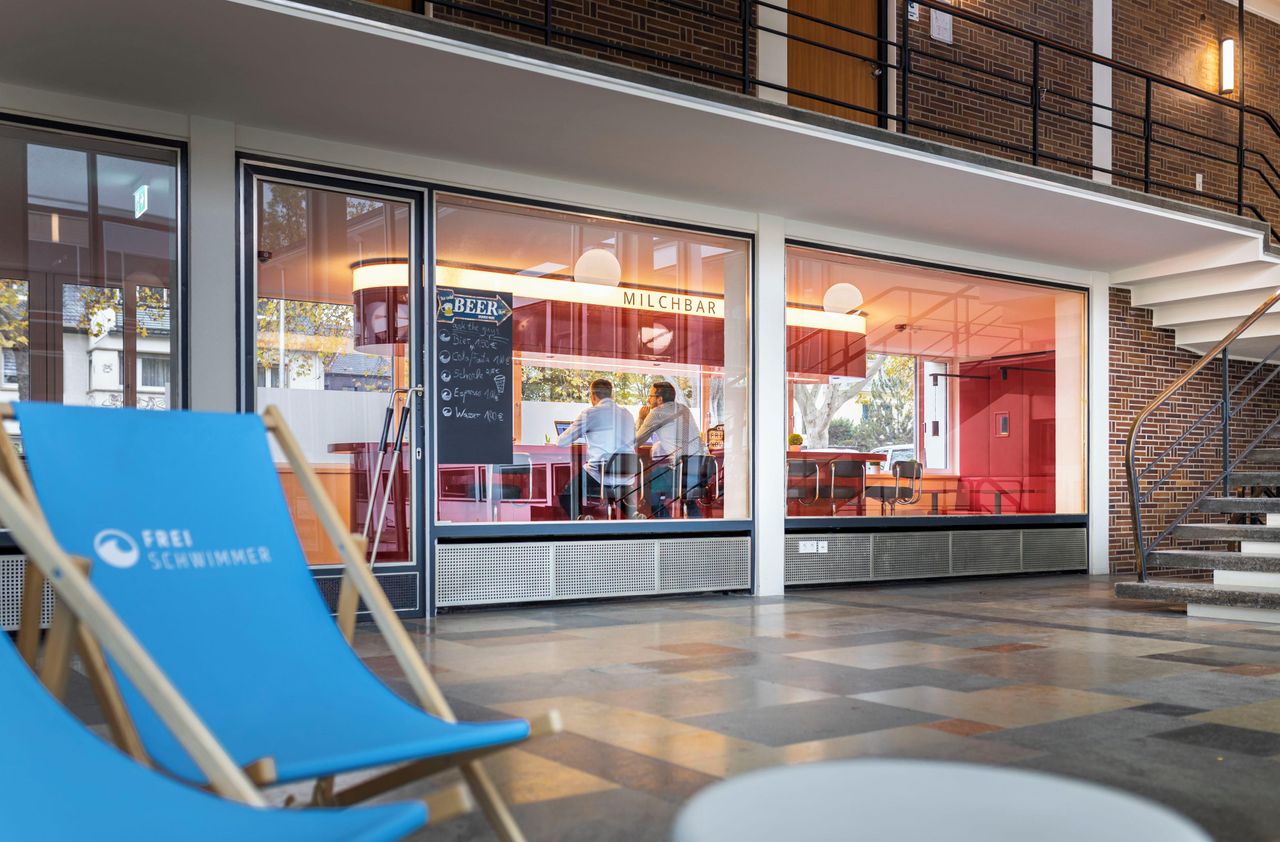 Frankenthal PR & Marketing Event Tagungs-/Kongresshotel Freischwimmer image 2