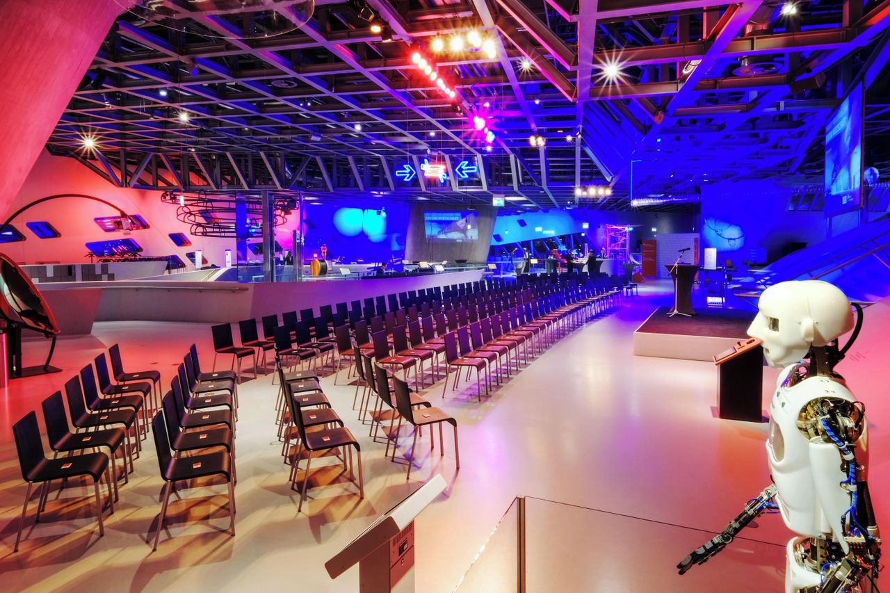 Wolfsburg Vortrag/Präsentation Galerie/Museum Ausstellungsfläche image 4