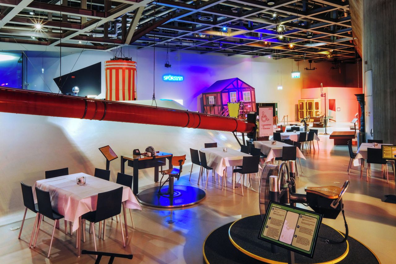 Wolfsburg Vortrag/Präsentation Galerie/Museum Ausstellungsfläche image 3