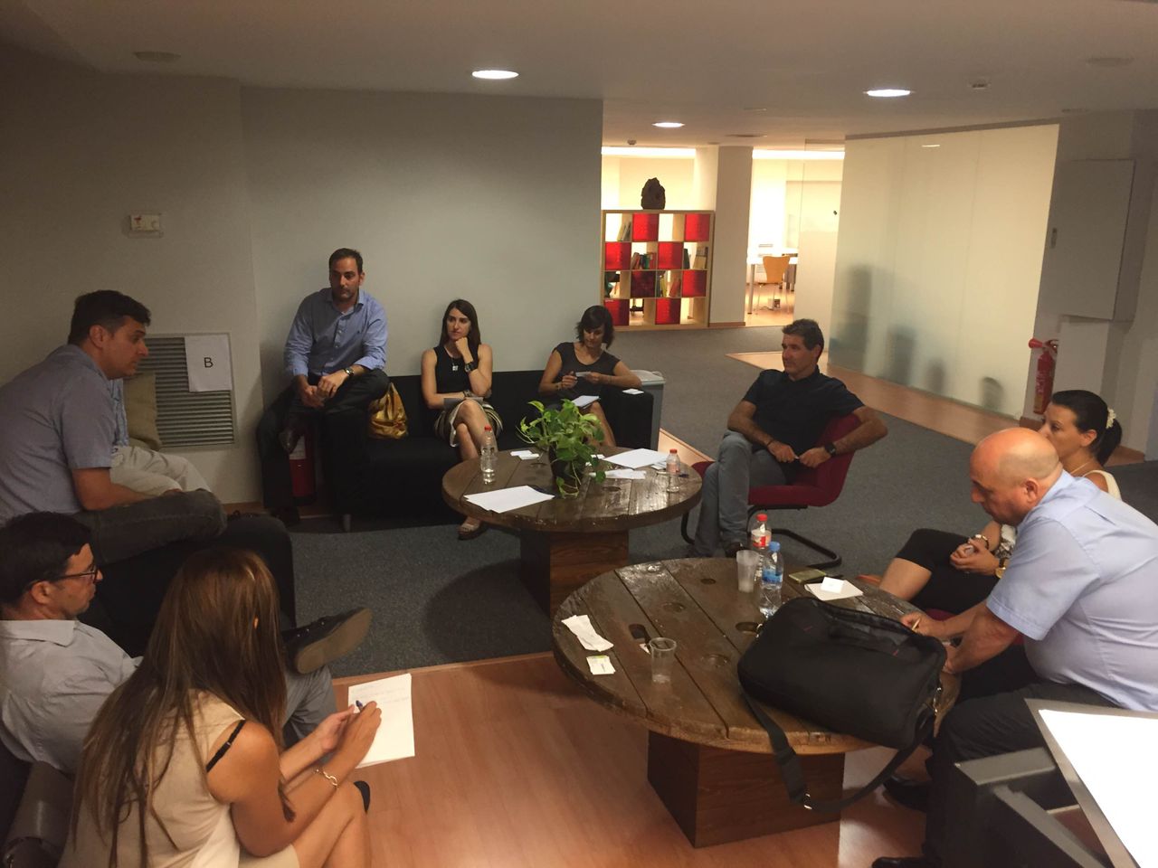 Barcelona training rooms Meeting room Sala de reuniones image 7