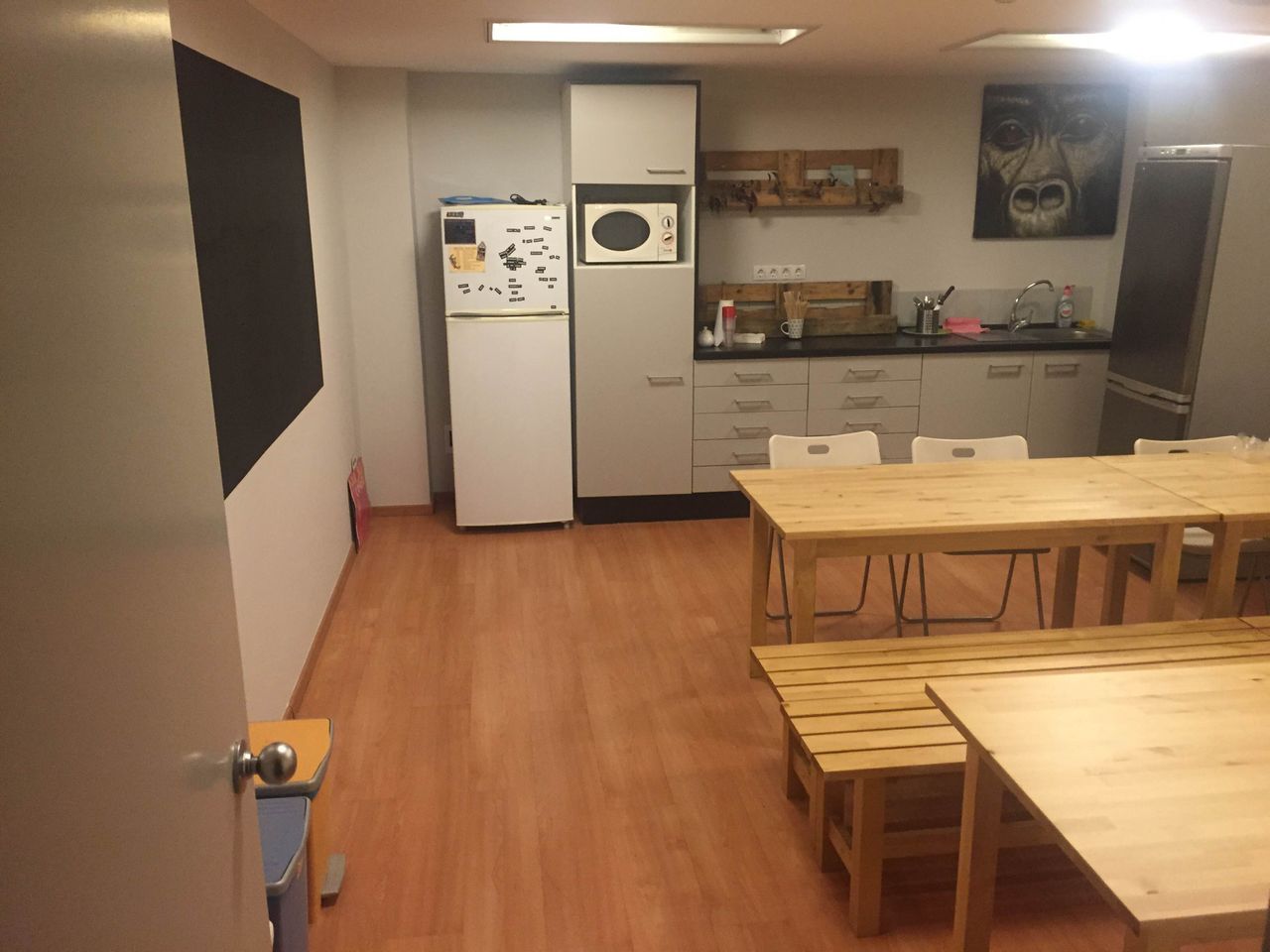 Barcelona training rooms Meetingraum Sala de reuniones image 14