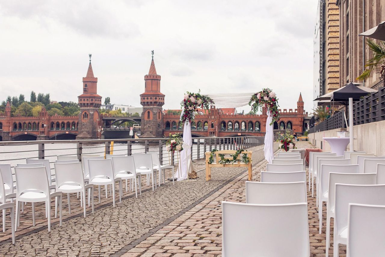 Berlin  Veranstaltungsraum Capitol Yard Golf Lounge image 3