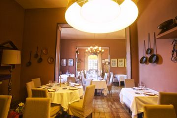 Barcelona corporate event spaces Restaurant Manor main floor image 2