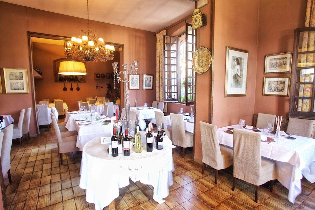 Barcelona corporate event spaces Restaurant Manor main floor image 3