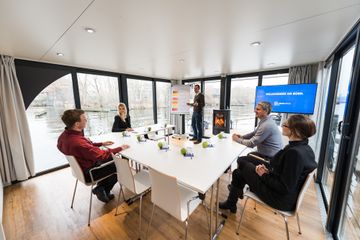 Berlijn workshop spaces Boot Floating Room image 3