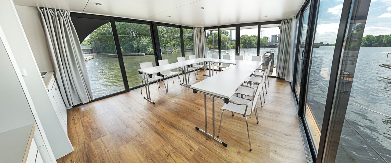 Berlijn workshop spaces Boot Floating Room image 9