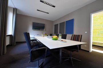 Frankfurt am Main conference rooms Meetingraum Presentation image 5