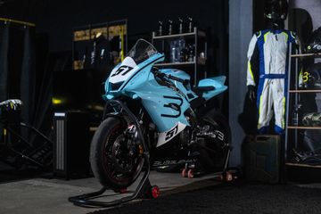 München  Fotostudio Racing - Mietstudio Sportwagen Racecars Fotostudio image 3