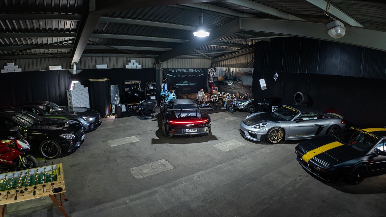 München  Fotostudio Racing - Mietstudio Sportwagen Racecars Fotostudio image 8