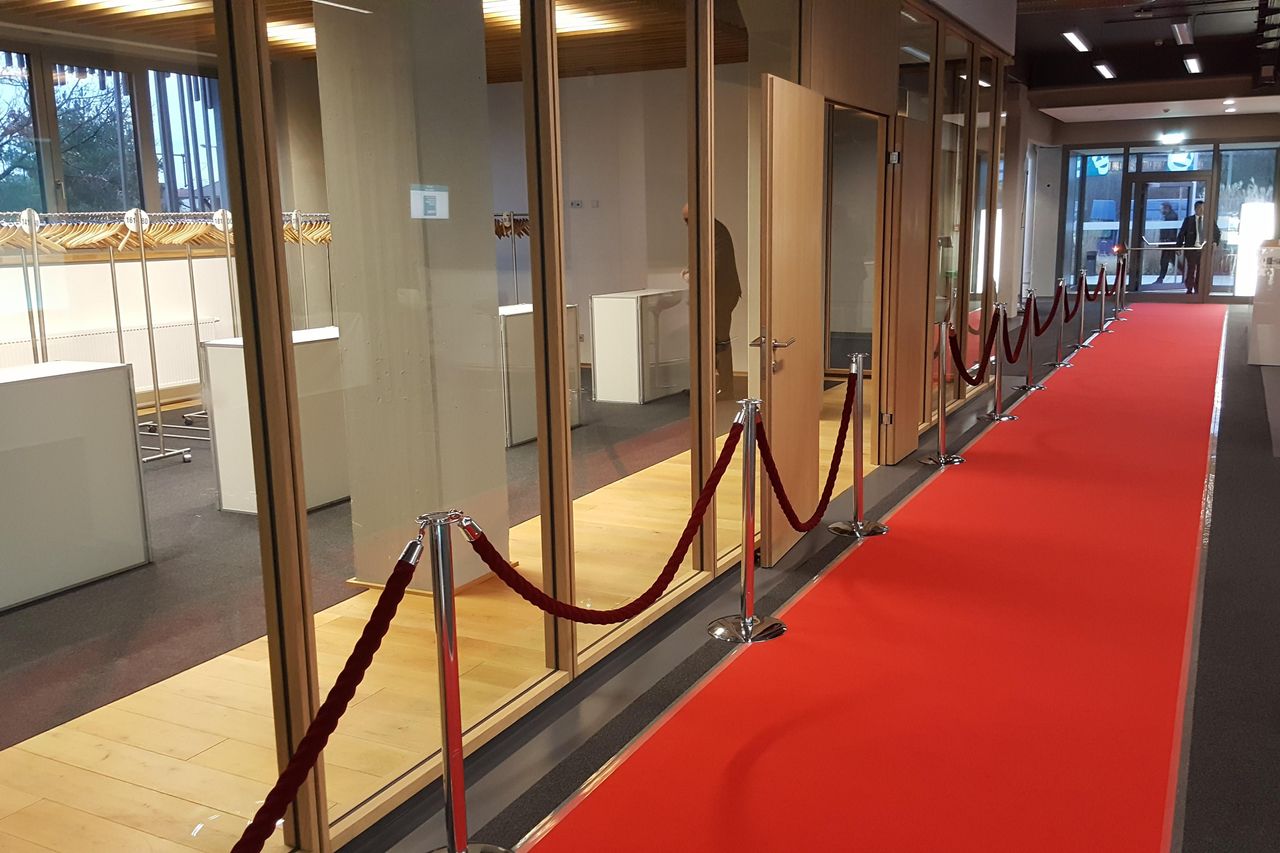 Rest der Welt Offsite Meeting Konferenzräume Glashaus image 3