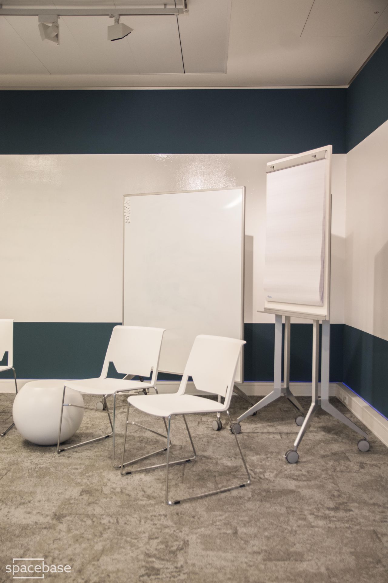 Berlijn training rooms Vergaderruimte OffX Work & Share - CoOffice Space image 21