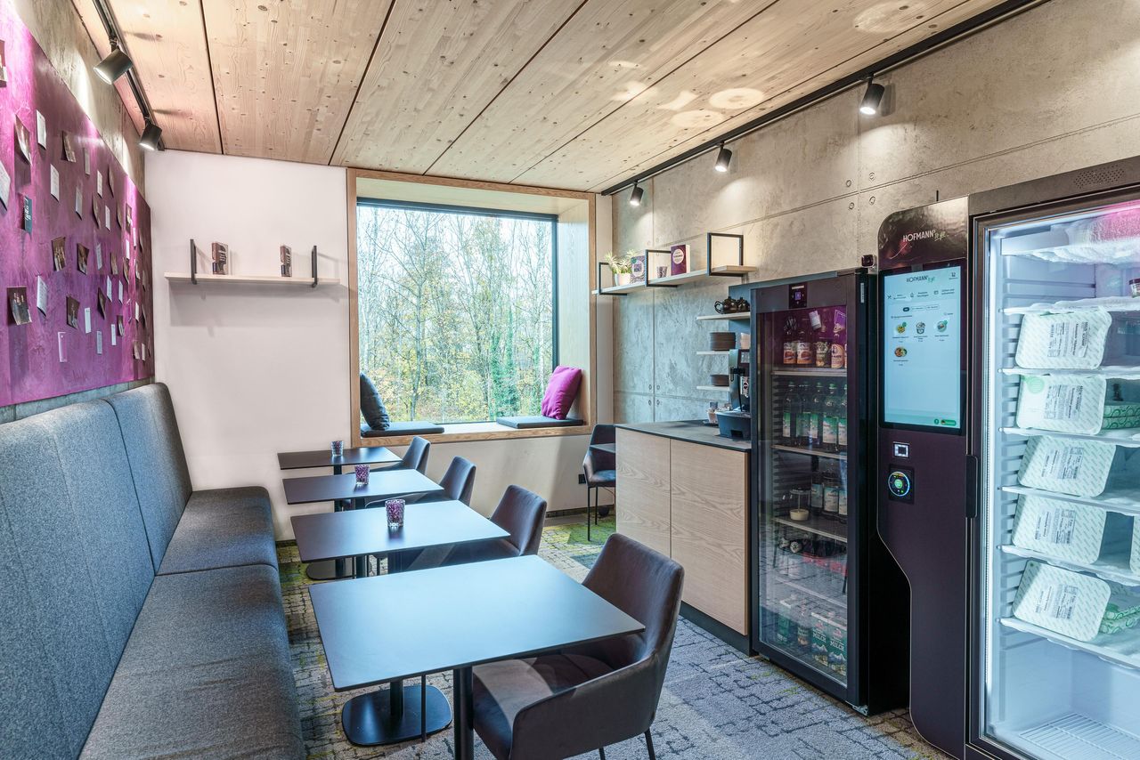 Munich  Coworking spaces CK Workspace GmbH image 2