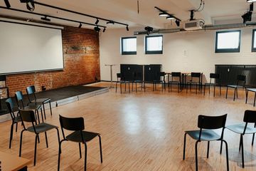 Berlin  Seminar rooms Allmenderaum image 0