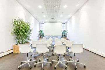 Paris seminar rooms Meetingraum Be Spaces Porte Montmartre image 2