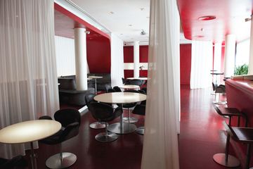 Berlin corporate event spaces Bar Bar Room image 1