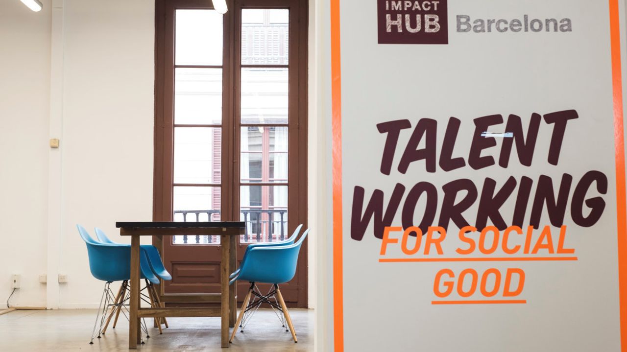 Barcelona training rooms Meetingraum Impact Hub Barcelona - Sala Barceloneta image 3