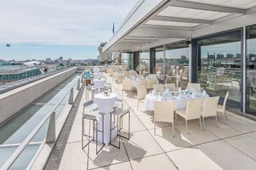 Berlin corporate event spaces Restaurant Käfer Dachgarten-Restaurant image 11