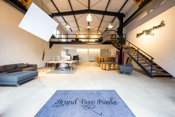 Köln workshop spaces Industriegebäude BrandNewPixels image 0