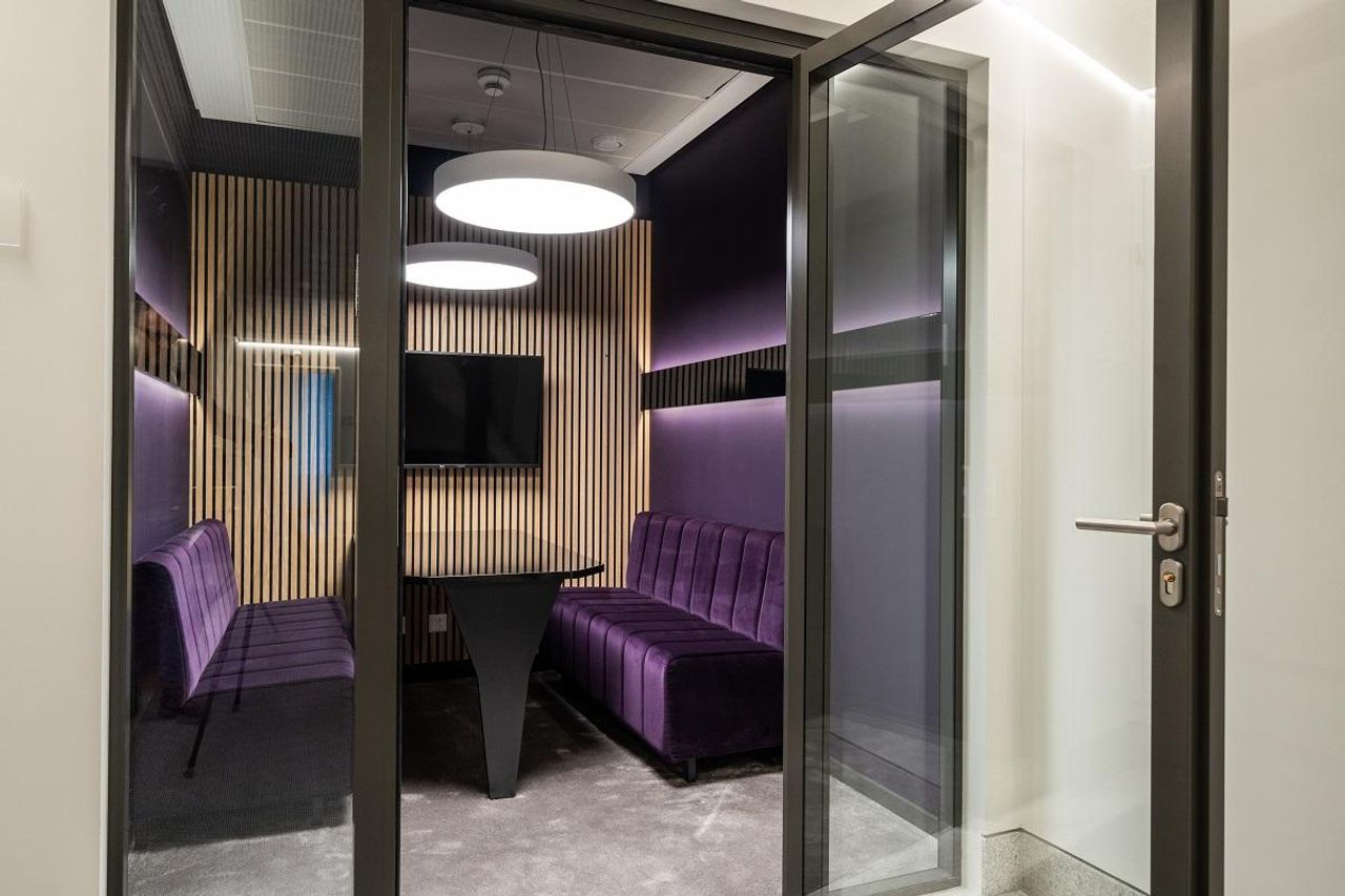 Genève  Bedrijvencentrum Digital Room image 0