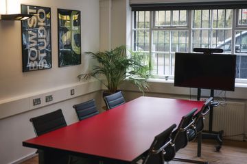 Birmingham  Meeting room The Hopins image 10