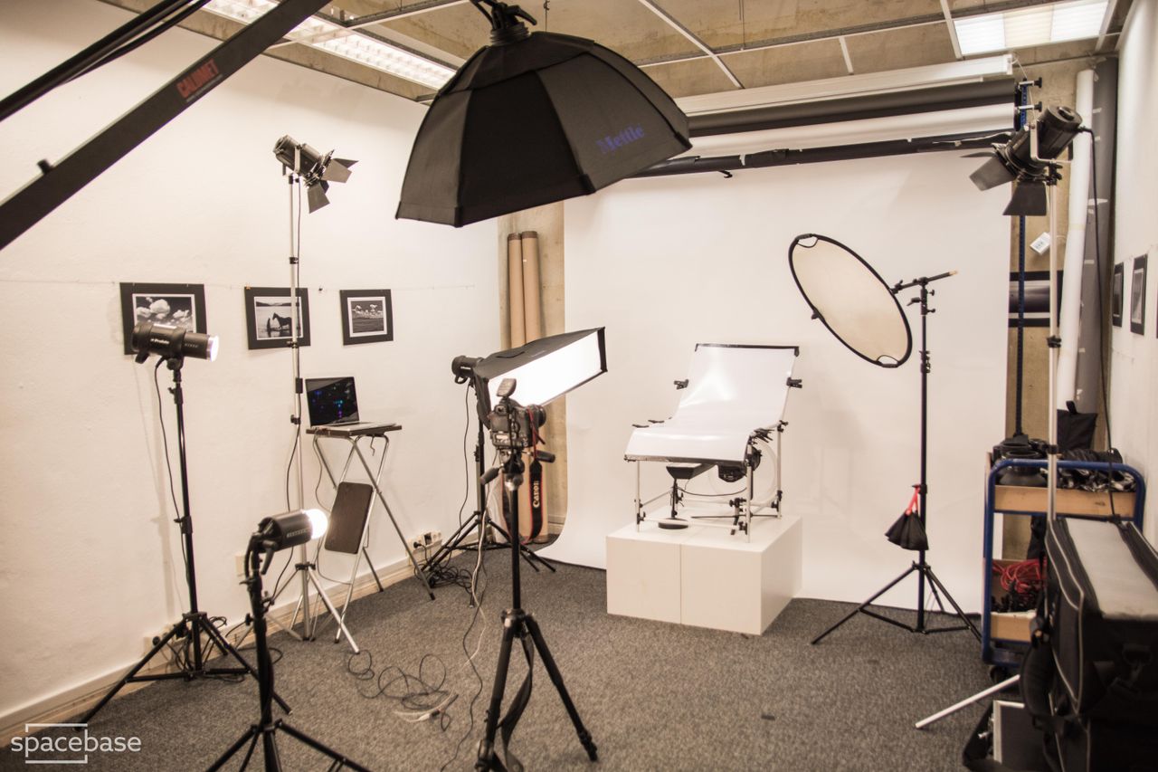 Berlin conference rooms Coworking Space creative office image 13