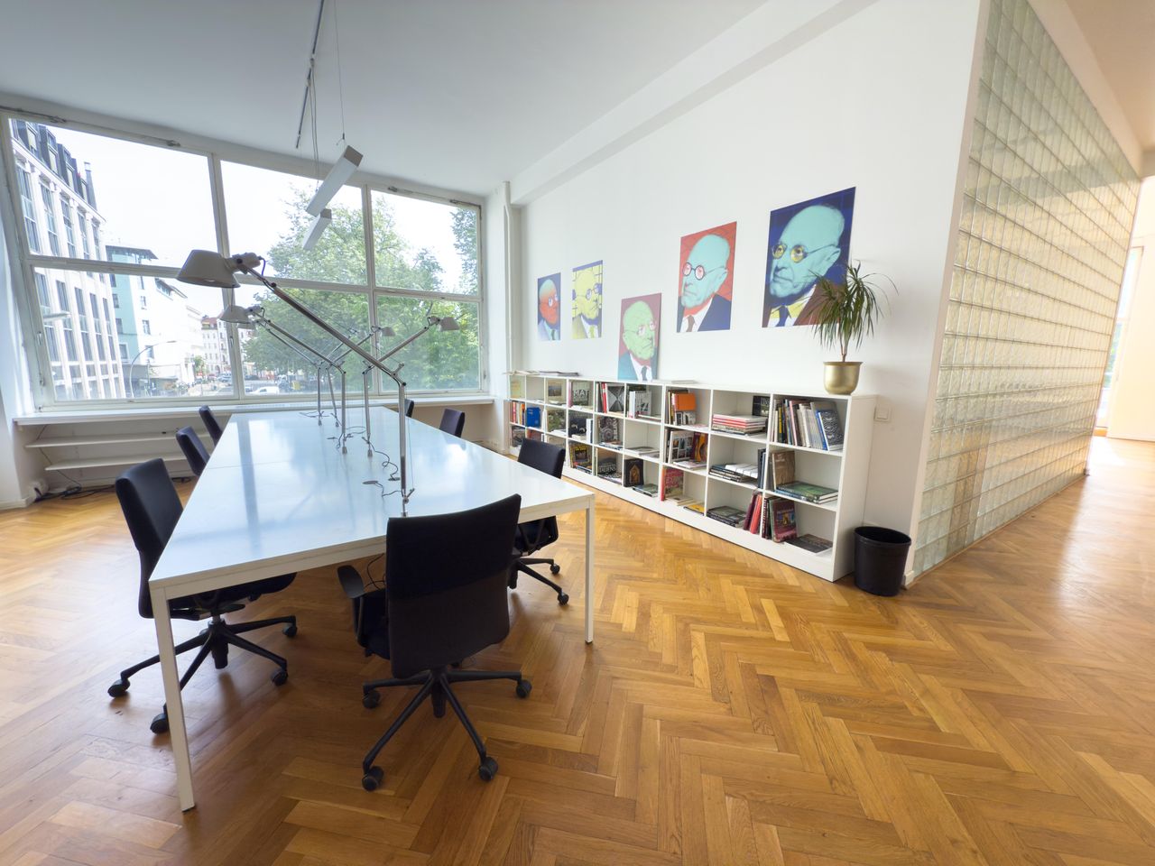 Berlin  Arbeitsplatz Einzelarbeitsplatz image 0