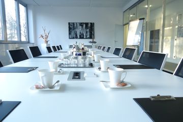 Frankfurt am Main training rooms Meetingraum Airbizz Business Center - Conference Room image 0