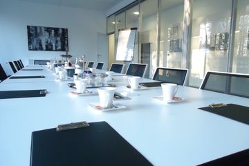 Frankfurt am Main training rooms Meetingraum Airbizz Business Center - Conference Room image 1