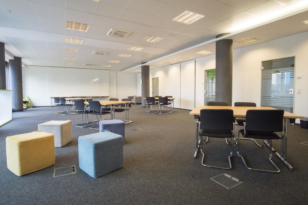 Köln Mobiles Arbeiten Meetingraum STARTPLATZ - Raum: Barcelona image 2