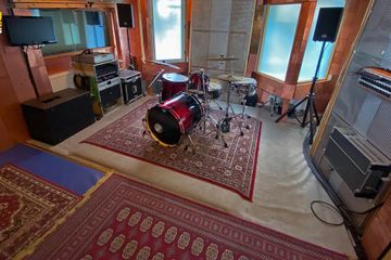 Berlin Kreatives Meeting Recording Studio YARD GUERILLA STUDIO image 5