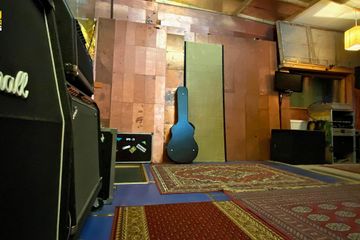 Berlin Kreatives Meeting Recording Studio YARD GUERILLA STUDIO image 7