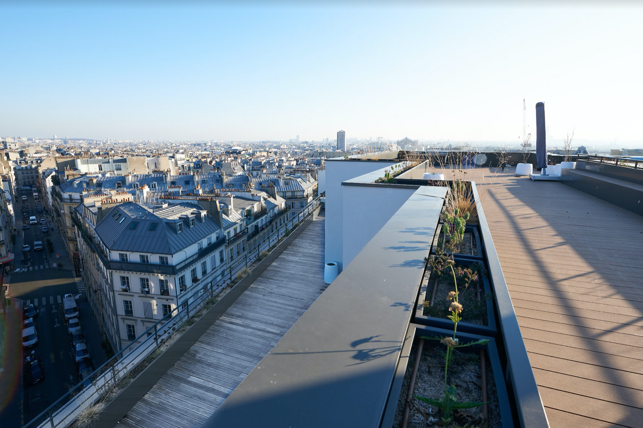 Paris Team Building Business center Rooftop image 4