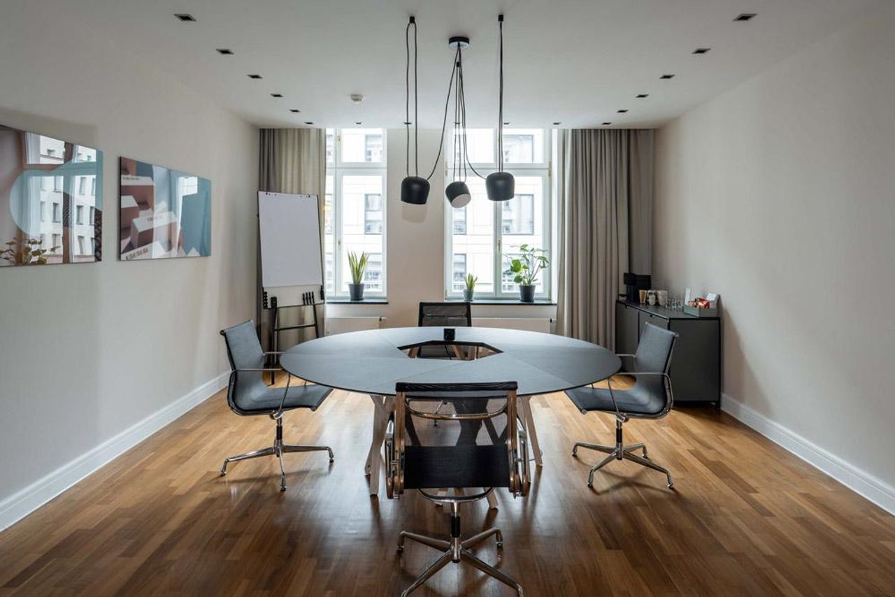 Berlijn  Werkruimte Conference Room 2 image 1