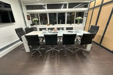 London Mobile Working Meeting room The St James's Room image 4