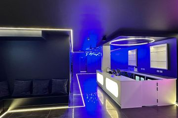 London Meeting room Virtual Reality Venue - Sleek, Stylish and Striking image 3