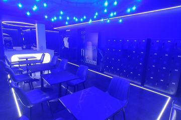 London Meeting room Virtual Reality Venue - Sleek, Stylish and Striking image 5