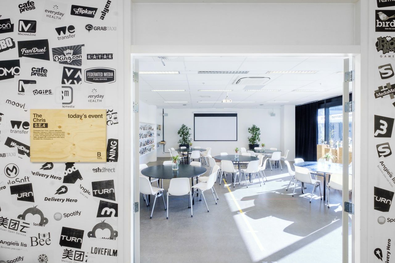 Amsterdam training rooms Meeting room B.1 - The Chris image 2