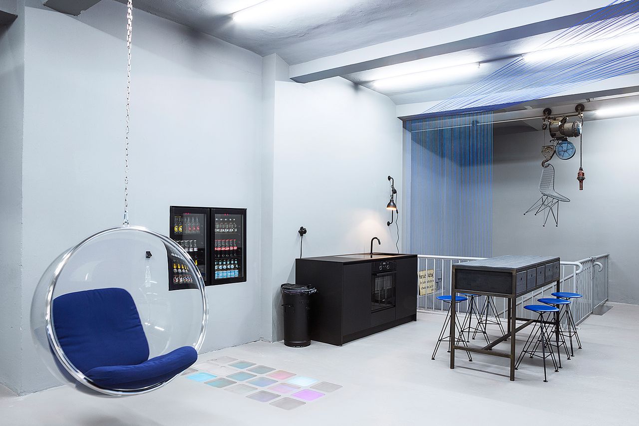 Hamburg workshop spaces Meetingraum Places Hamburg - Blue Room image 2