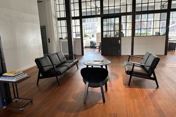 Hamburg  Workshop-Räume Schönes helles Office mit viel Glas image 1