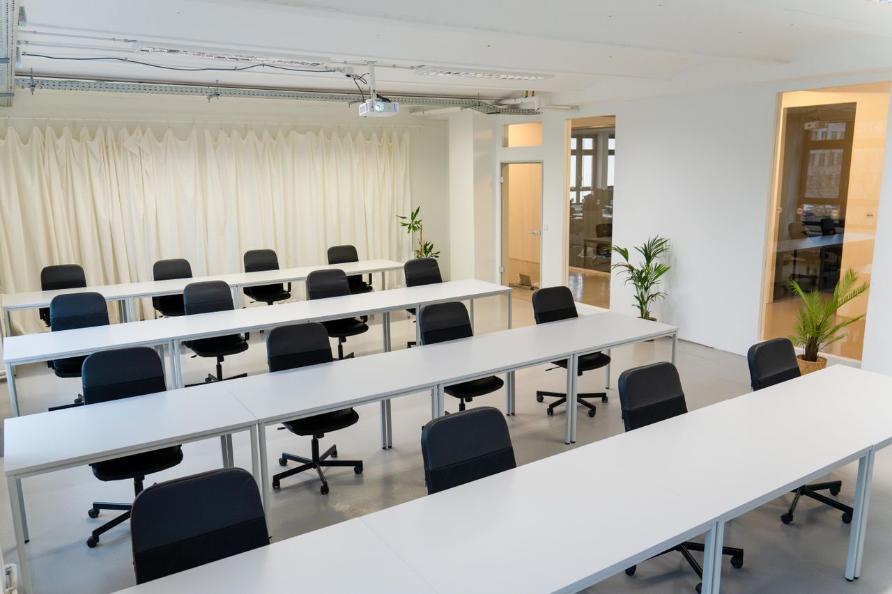 Berlin  Conference room A4 image 2