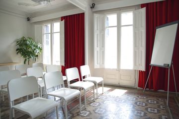 Barcelona workshop spaces Coworking space Sala Mosaic image 1