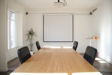 Barcelona workshop spaces Coworking space Sala Mosaic image 5