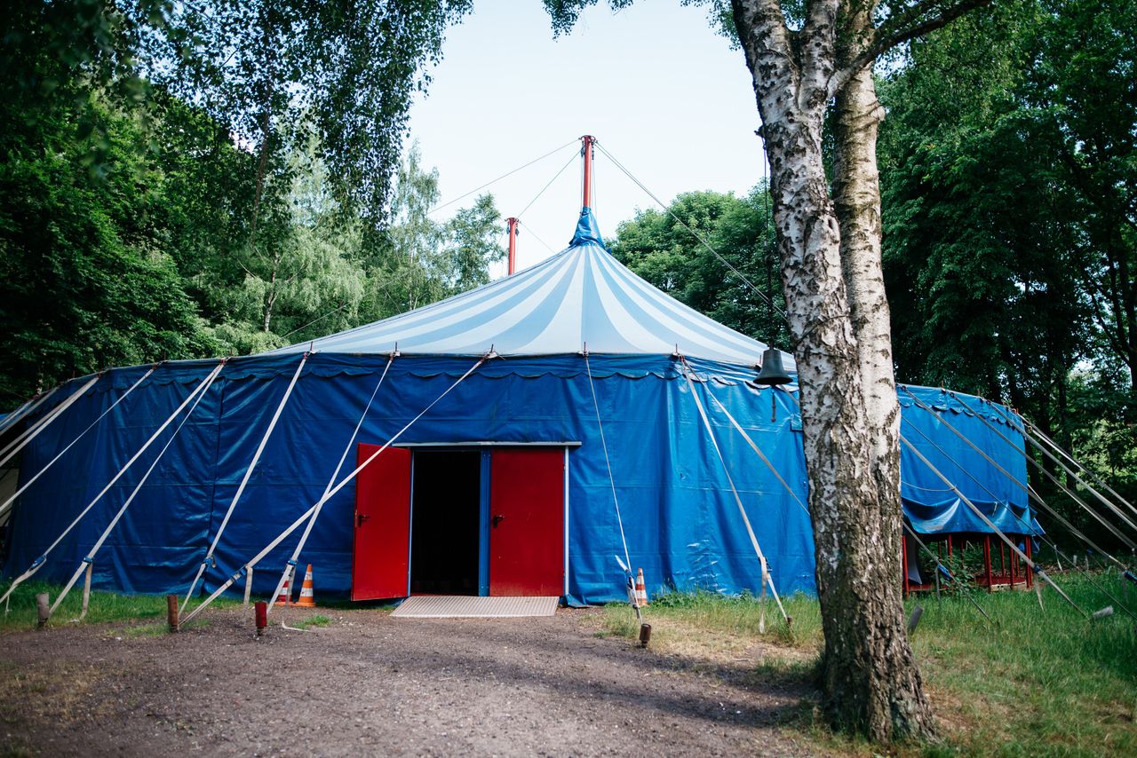 Hamburg corporate event spaces Außergewöhnlich Zirkuszelt image 2