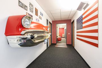 Munich Kundengespräch Business center Bürofläche in München, sofort und mit allem Drum und Dran! image 2