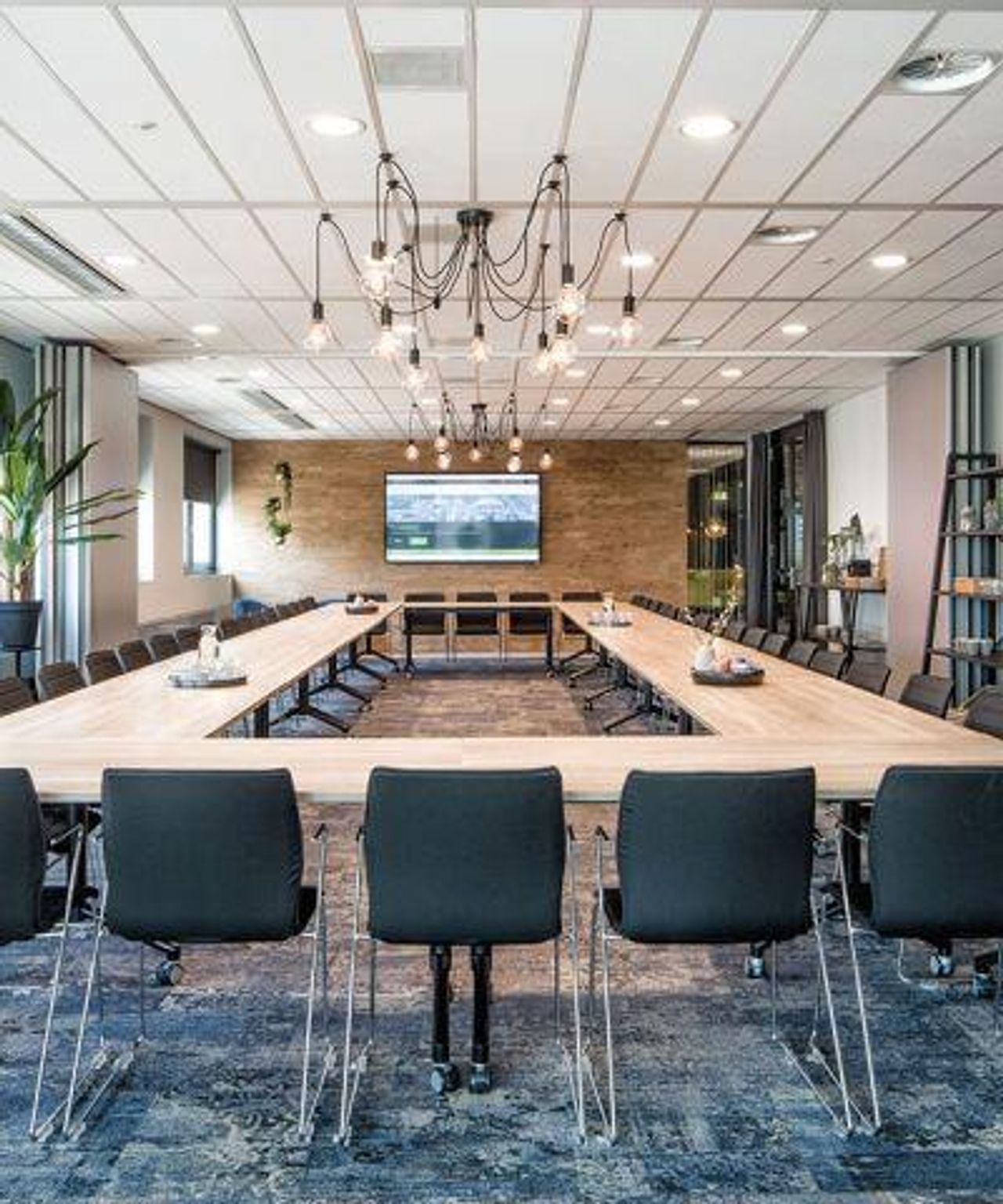 Amsterdam  Meetingraum Join & Connect - vergaderruimte 20-75 personen image 0