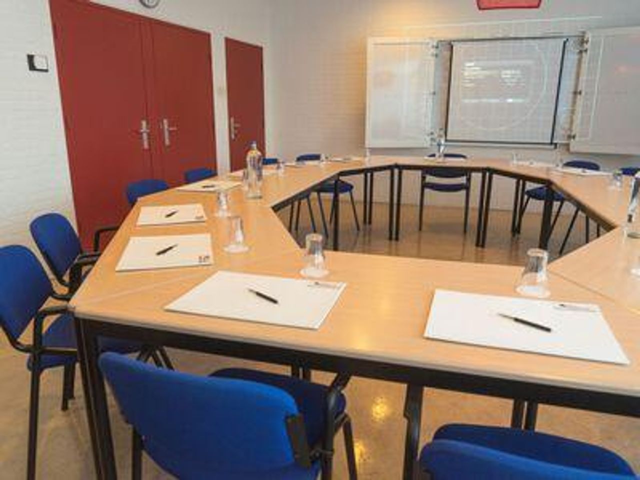Zwolle  Meetingraum Bestuurskamer image 0