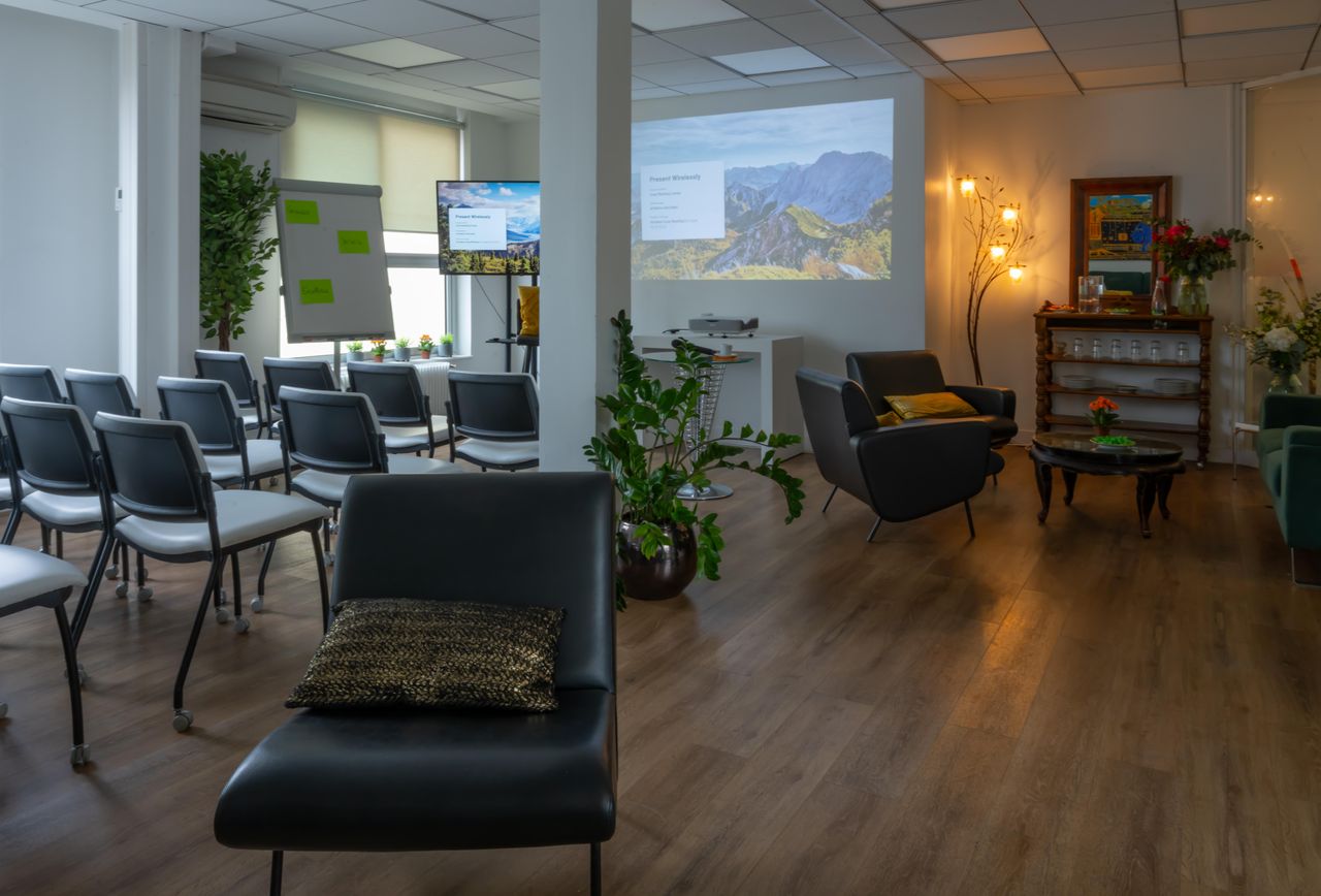 Paris Réunion créative Rooftop Cosy meeting center image 5