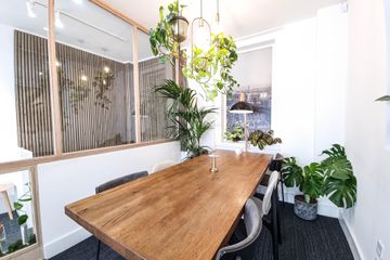 London  Office spaces Meeting Room 1 image 2