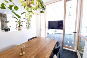 London Office spaces Meeting Room 1 image 4